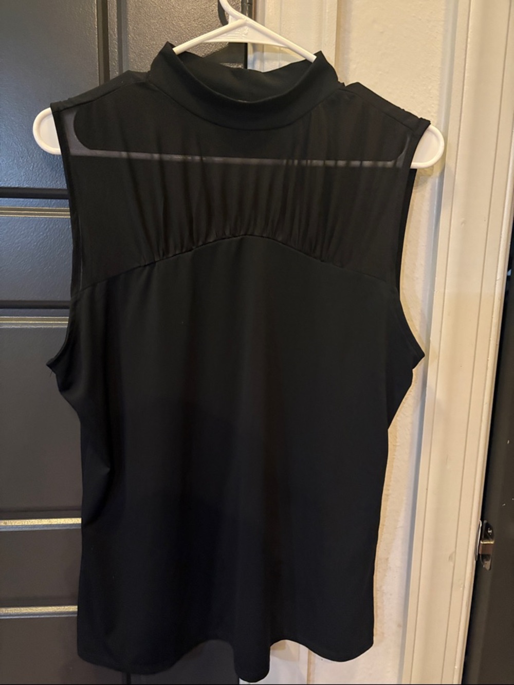 Adrienne Vittadini Black Sleeveless Mock Neck Camisole